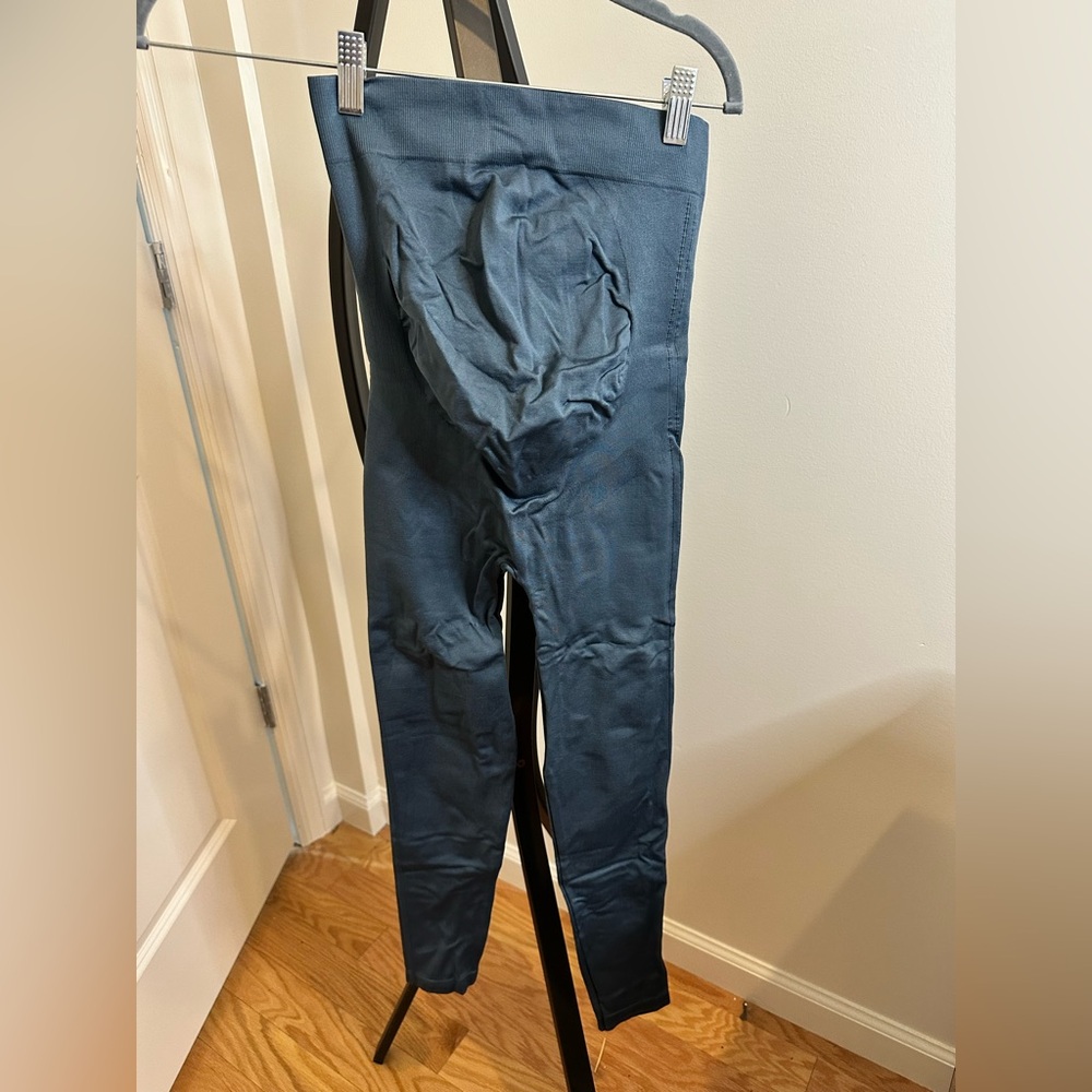 BLANQI Women's Leggings in Dark Blue